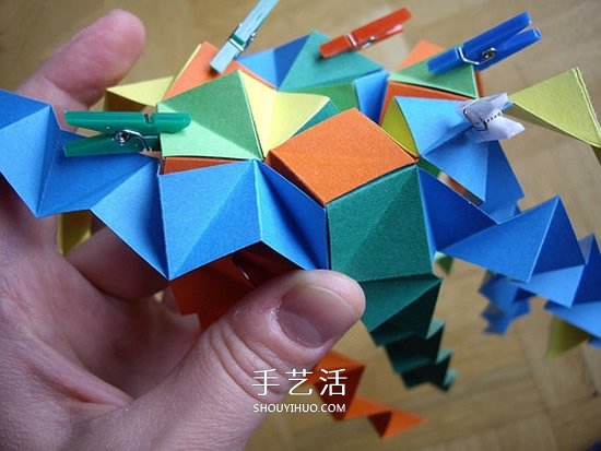 纸球的折法步骤图片 折纸彩球的详细步骤图(图12)