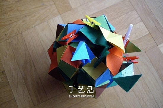 纸球的折法步骤图片 折纸彩球的详细步骤图(图25)