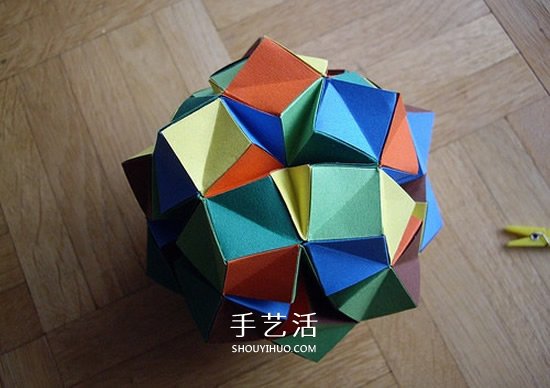 纸球的折法步骤图片 折纸彩球的详细步骤图(图30)