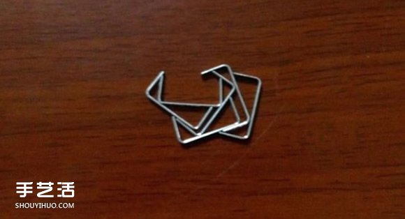 订书钉玫瑰花制作图解 用订书钉做玫瑰的步骤(图6)