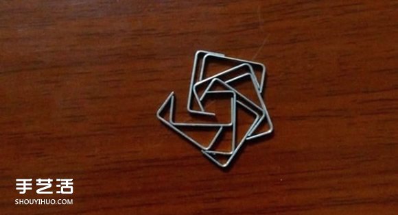 订书钉玫瑰花制作图解 用订书钉做玫瑰的步骤(图10)