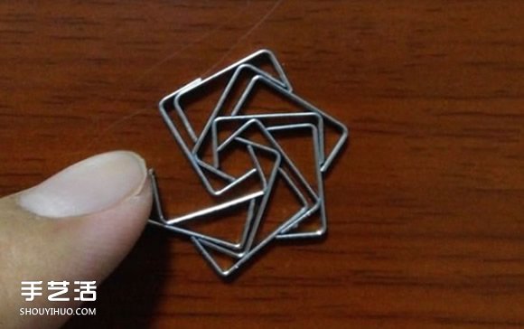 订书钉玫瑰花制作图解 用订书钉做玫瑰的步骤(图13)