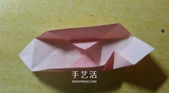 镂空纸花球怎么折图解 简单手工花球的折法(图4)