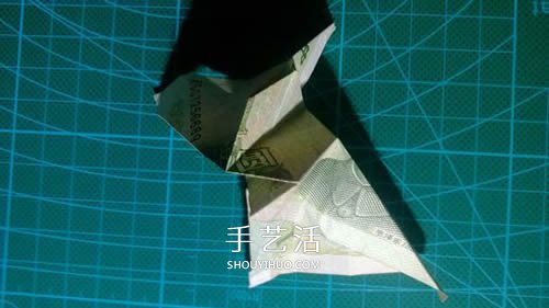 六角徽章的折法图解 一元纸币折纸六角徽章(图10)