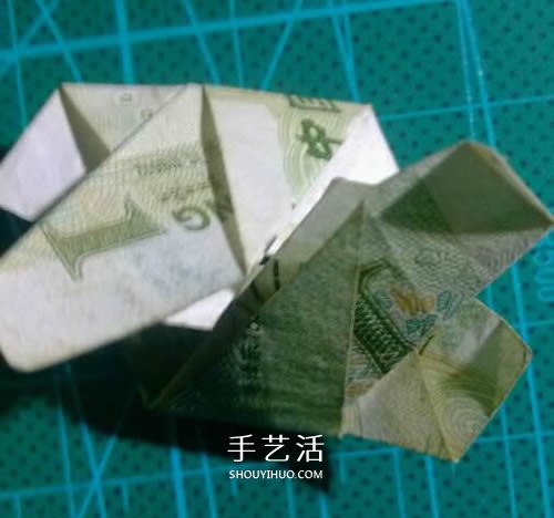 六角徽章的折法图解 一元纸币折纸六角徽章(图16)