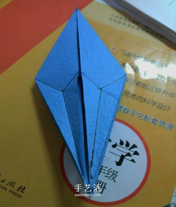 人字拖的折法图解教程 折纸人字拖鞋的方法步骤(图7)