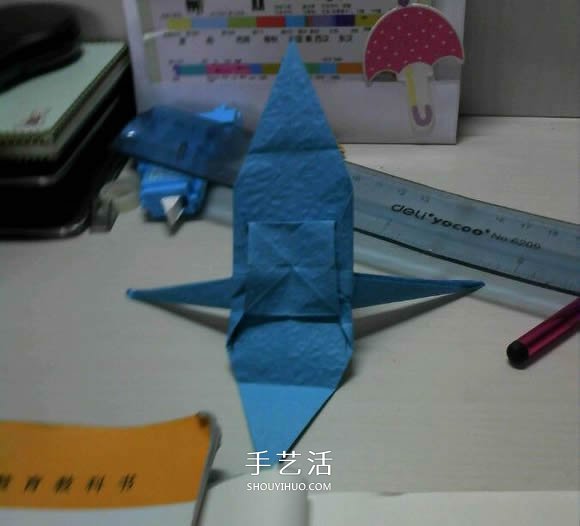 人字拖的折法图解教程 折纸人字拖鞋的方法步骤(图11)