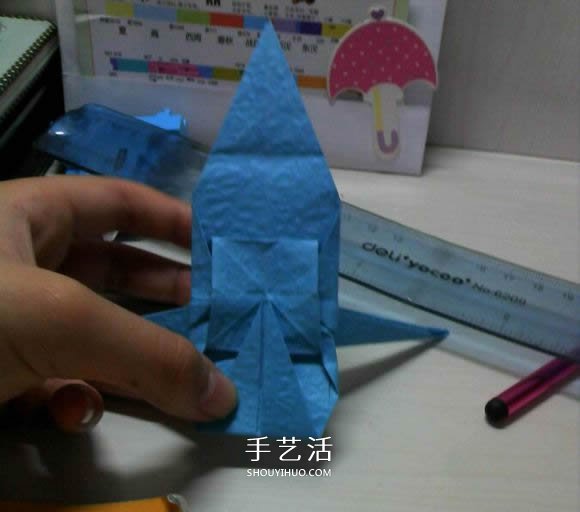 人字拖的折法图解教程 折纸人字拖鞋的方法步骤(图12)