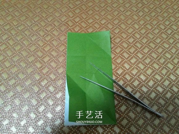 圣诞老人折纸步骤图解 纸折圣诞老人怎么折(图13)