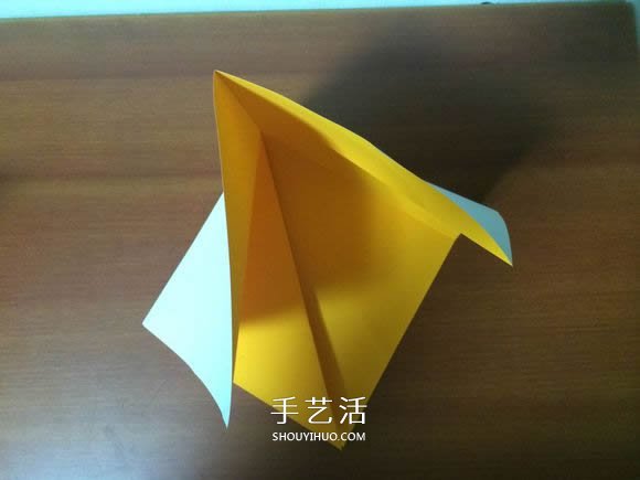 复杂立体跑车的折法 详细折纸跑车图解步骤(图3)