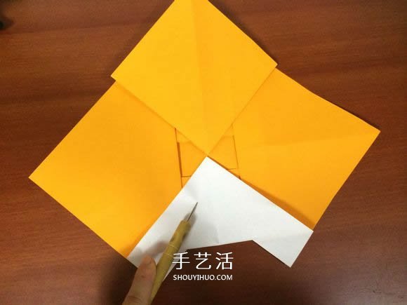 复杂立体跑车的折法 详细折纸跑车图解步骤(图18)