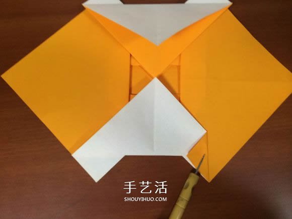 复杂立体跑车的折法 详细折纸跑车图解步骤(图20)