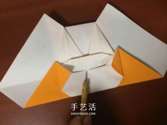 复杂立体跑车的折法 详细折纸跑车图解步骤(图22)
