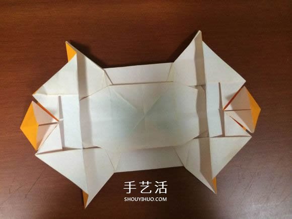 复杂立体跑车的折法 详细折纸跑车图解步骤(图36)