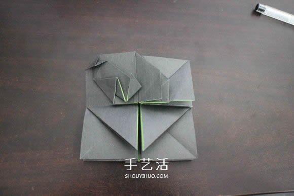 耐克标志的折纸方法 怎么折NIKE标志的图解(图20)