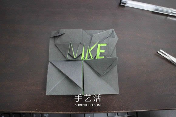 耐克标志的折纸方法 怎么折NIKE标志的图解(图27)