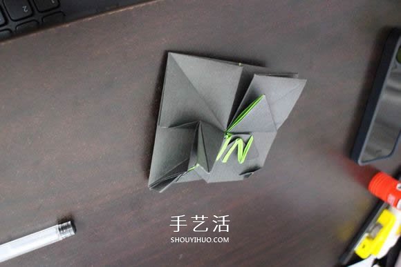耐克标志的折纸方法 怎么折NIKE标志的图解(图29)