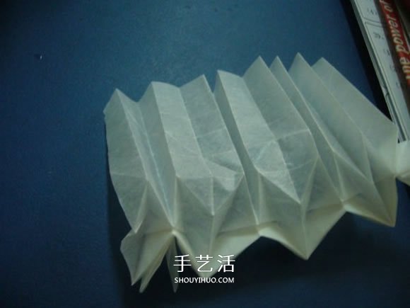 龙头戒指的折纸方法 手工折纸龙头戒图解教程(图8)
