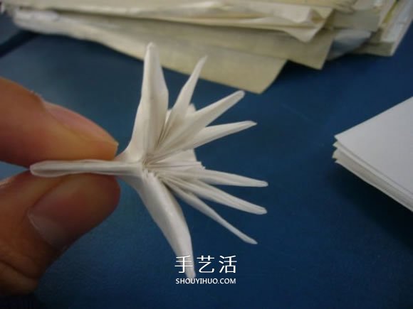 龙头戒指的折纸方法 手工折纸龙头戒图解教程(图15)