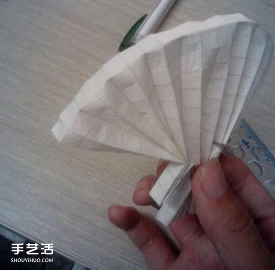 美丽天使的折纸方法 手工折叠立体天使图解(图23)