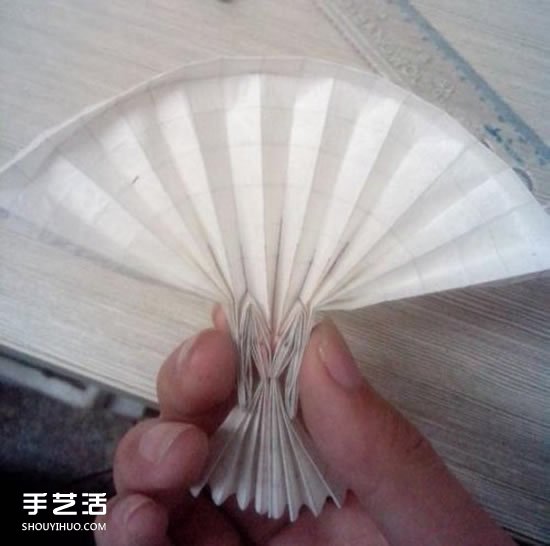 美丽天使的折纸方法 手工折叠立体天使图解(图24)