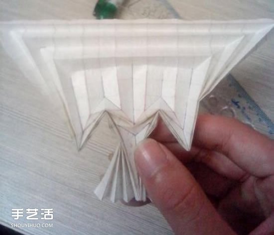 美丽天使的折纸方法 手工折叠立体天使图解(图25)