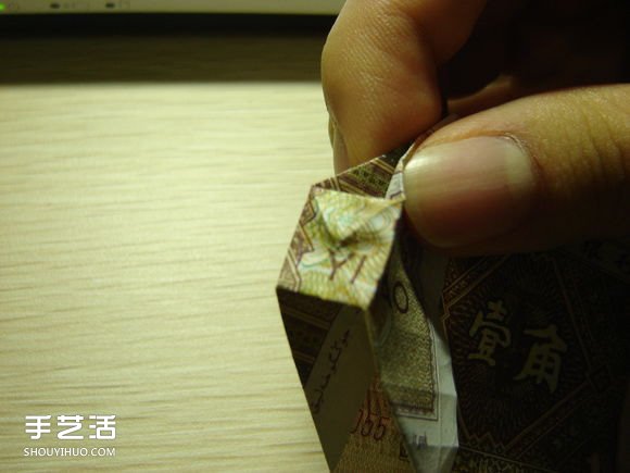 纸币折纸照相机图解 美金折相机的折法详解(图19)