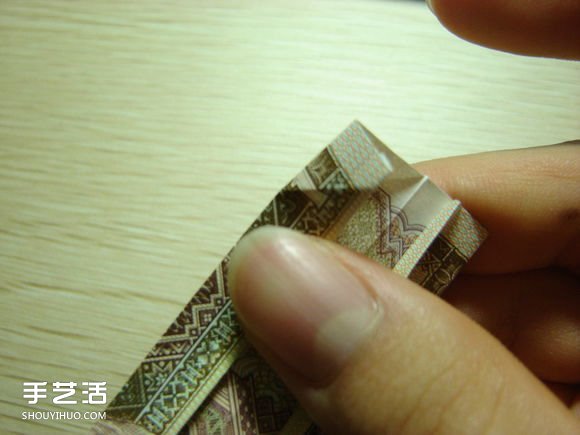 纸币折纸照相机图解 美金折相机的折法详解(图33)