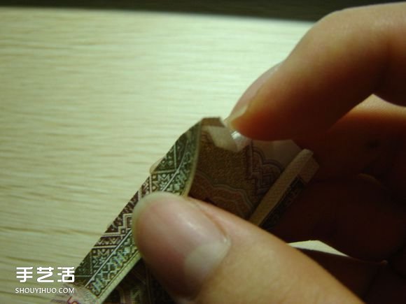 纸币折纸照相机图解 美金折相机的折法详解(图34)