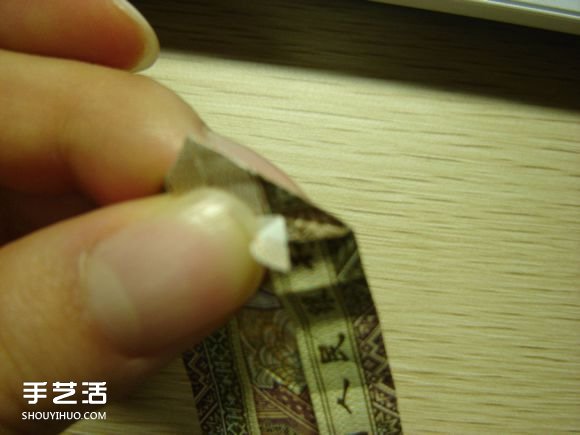 纸币折纸照相机图解 美金折相机的折法详解(图51)