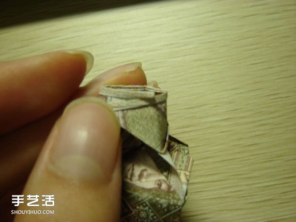 纸币折纸照相机图解 美金折相机的折法详解(图63)