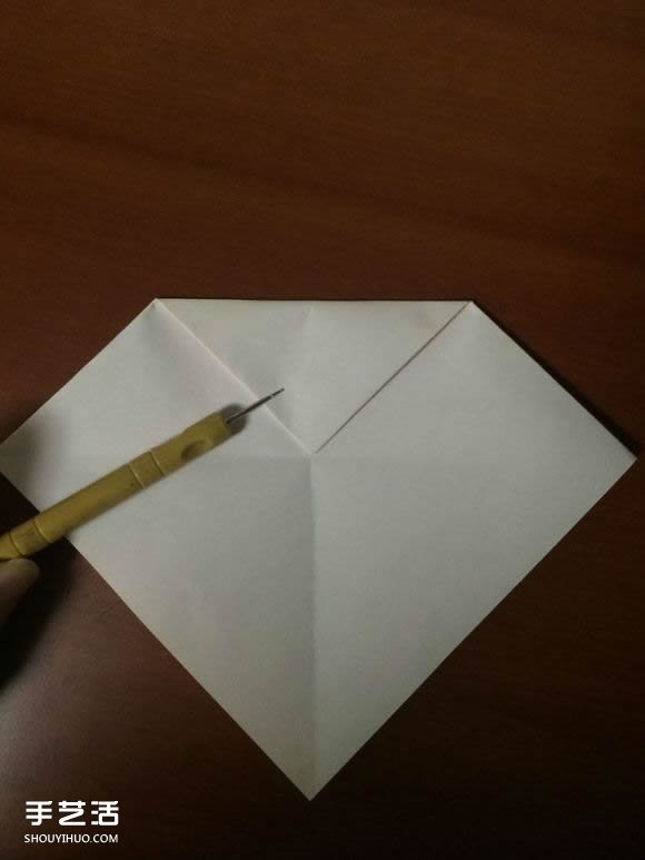 怎么折跑车的教程 手工跑车折纸方法图解(图10)