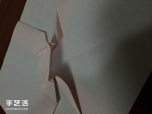 怎么折跑车的教程 手工跑车折纸方法图解(图19)