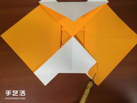 怎么折跑车的教程 手工跑车折纸方法图解(图25)