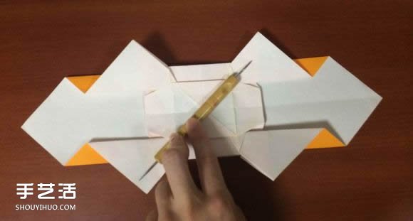 怎么折跑车的教程 手工跑车折纸方法图解(图31)