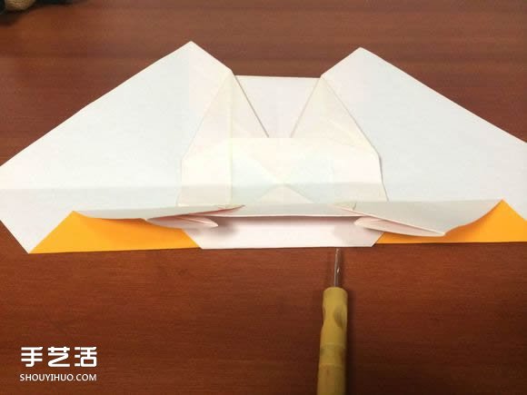 怎么折跑车的教程 手工跑车折纸方法图解(图29)