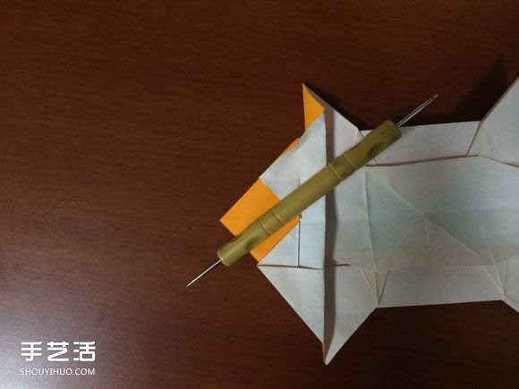 怎么折跑车的教程 手工跑车折纸方法图解(图43)