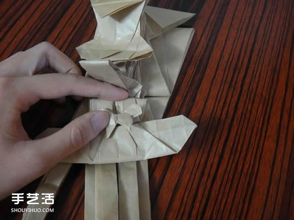 灼眼的夏娜折纸图解 动漫人物夏娜折纸教程(图31)