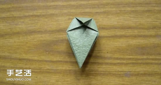 折纸娃娃的制作方法 穿裙子娃娃的折法图解(图5)