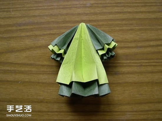 折纸娃娃的制作方法 穿裙子娃娃的折法图解(图12)
