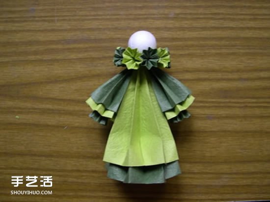折纸娃娃的制作方法 穿裙子娃娃的折法图解(图13)