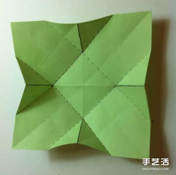一张纸折四叶草图解 创意四叶草的折法步骤(图8)