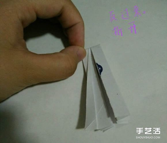 折纸婚纱裙的折法图解 婚纱的折纸方法步骤(图6)