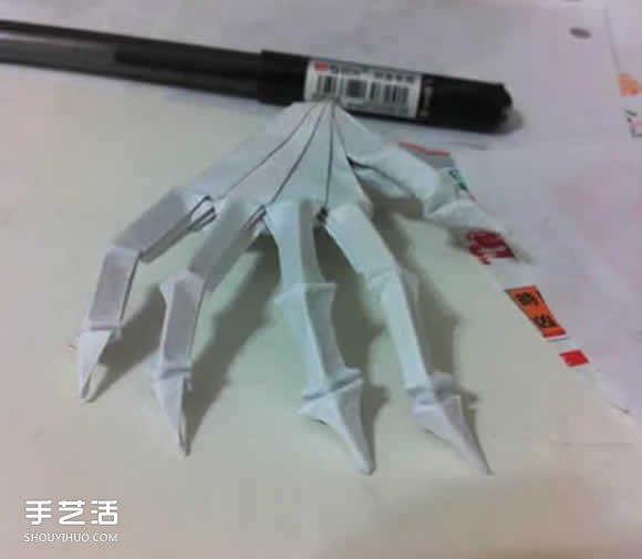 骷髅手骨的折纸方法图解 万圣节恐怖骷髅手折法(图18)