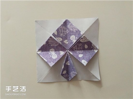 扑克牌黑桃和梅花花色的折纸方法图解(图20)