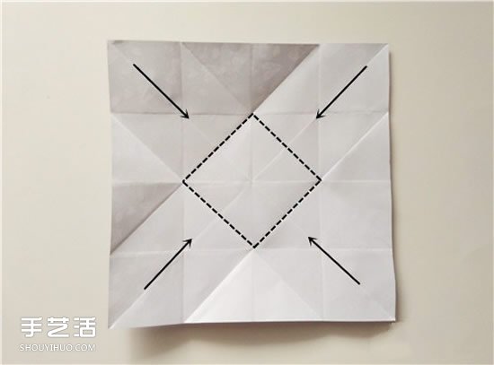 扑克牌方片和红桃花色的折纸方法图解(图14)