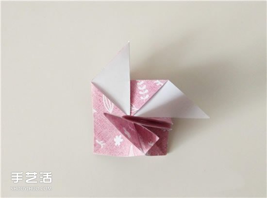 扑克牌方片和红桃花色的折纸方法图解(图16)