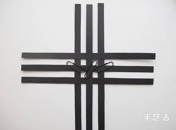 纸条折纸雪花的方法图解 立体雪花的折法步骤(图2)