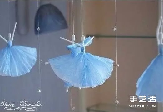 如何用餐巾纸折纸小人 纸巾折芭蕾舞演员的方法(图2)