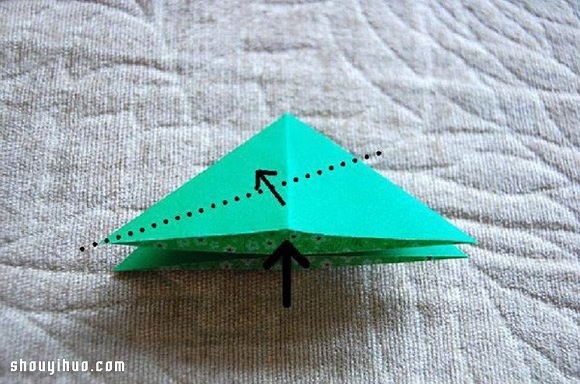 立体四叶草的折法图解 简单手工折纸四叶草(图4)